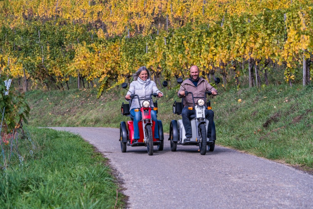 DX2 unterwegs zu Freunden mit den Elektrofahrzeugen